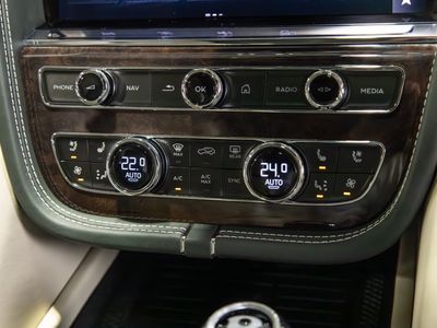 2023 Bentley Bentayga