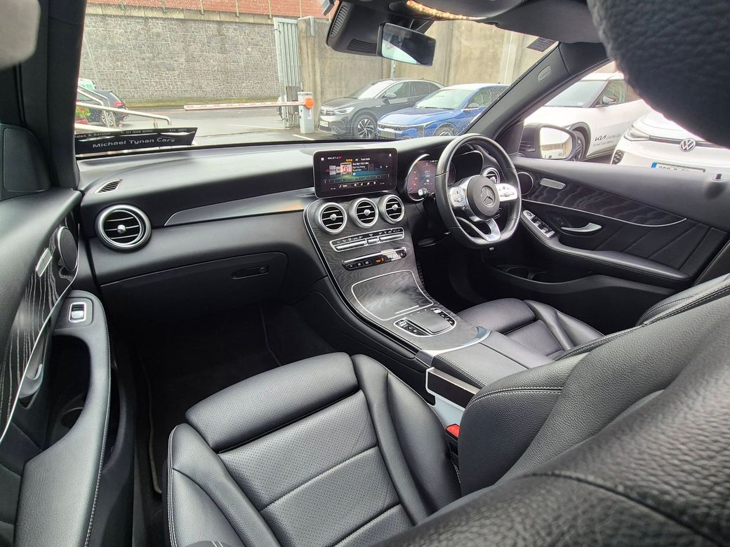 2023 Mercedes-Benz GLC Class