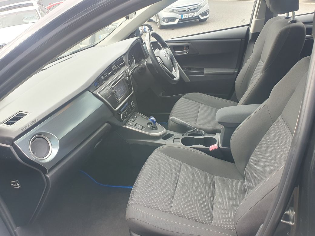 2013 Toyota Auris