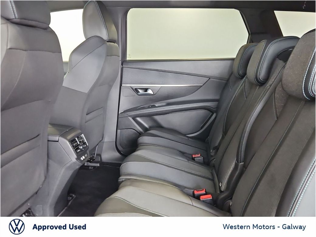 2025 Peugeot 5008