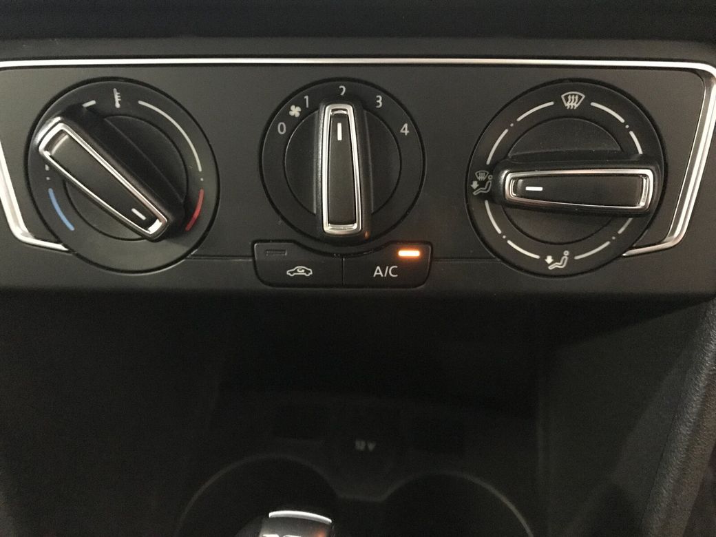 2016 Volkswagen Polo