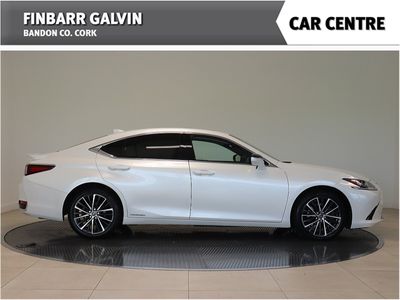 2022 Lexus ES 300h