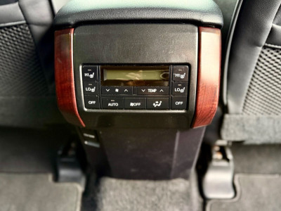 2017 Toyota Landcruiser