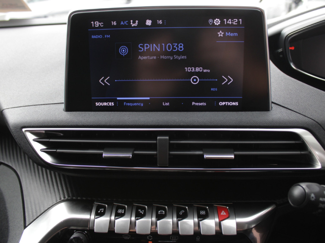 2020 Peugeot 5008