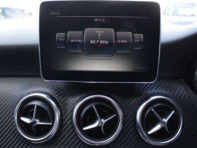 2016 Mercedes-Benz A 180