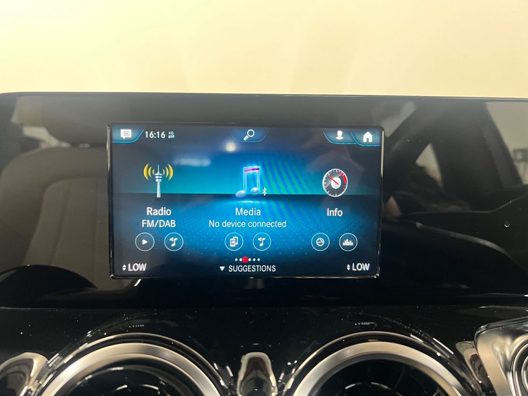 2020 Mercedes-Benz GLB Class