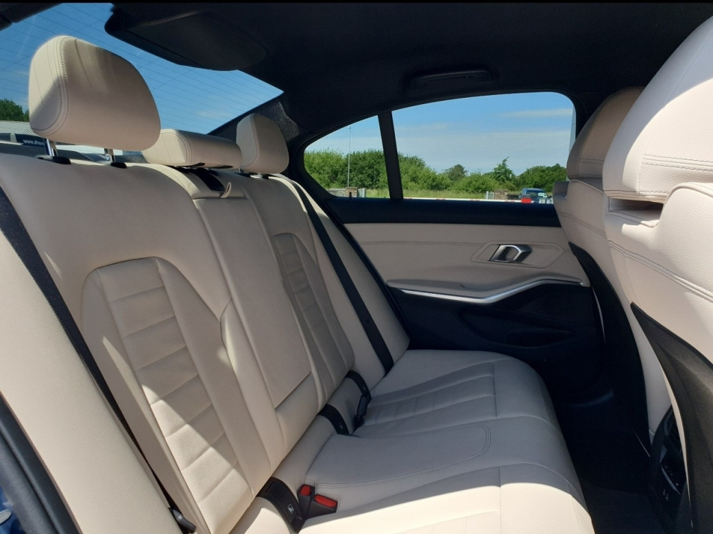 2026 BMW 330