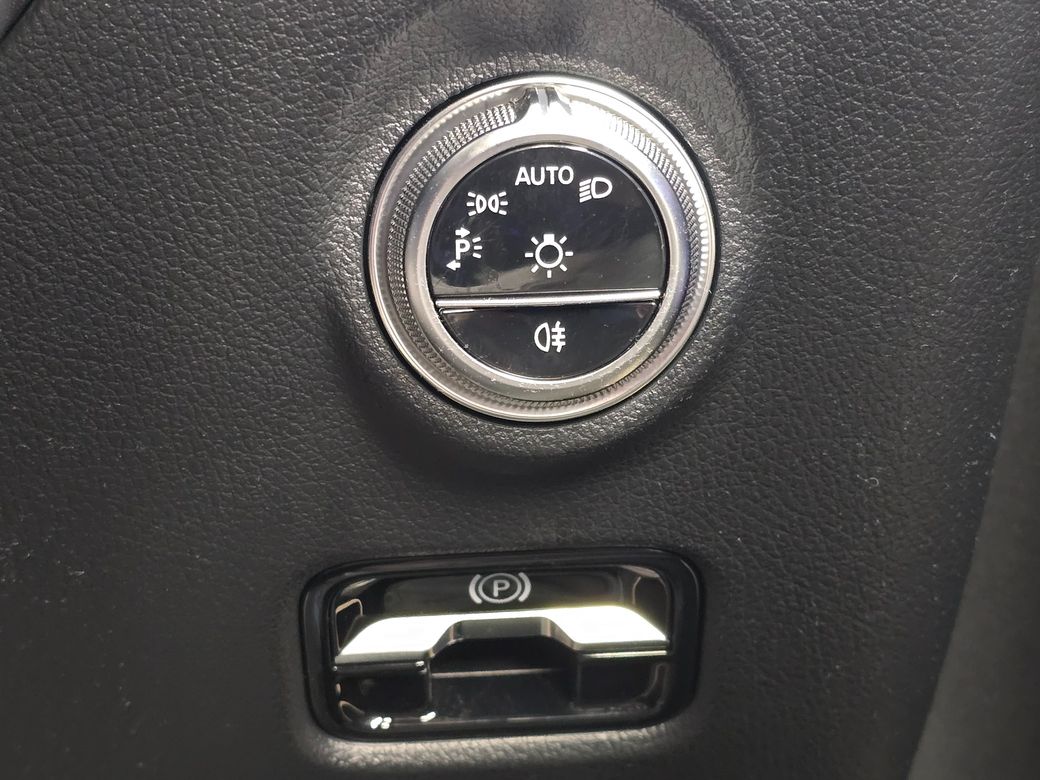 2025 Mercedes-Benz CLE