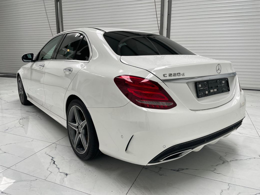 2018 Mercedes-Benz 220