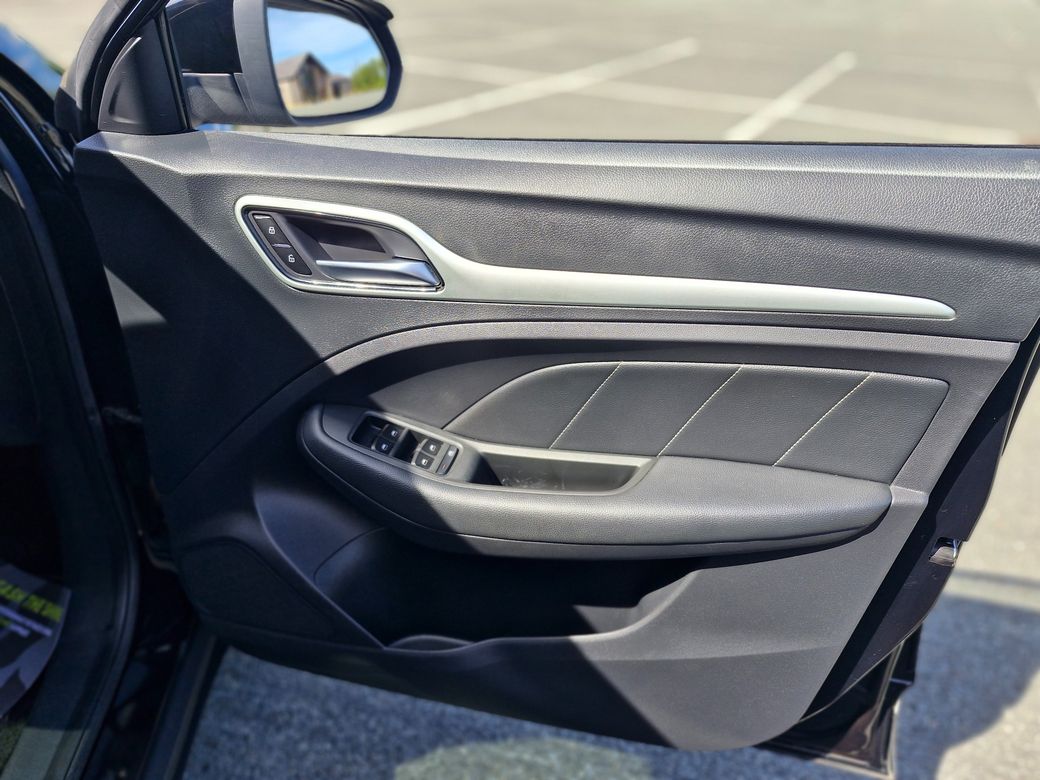 2020 MG ZS