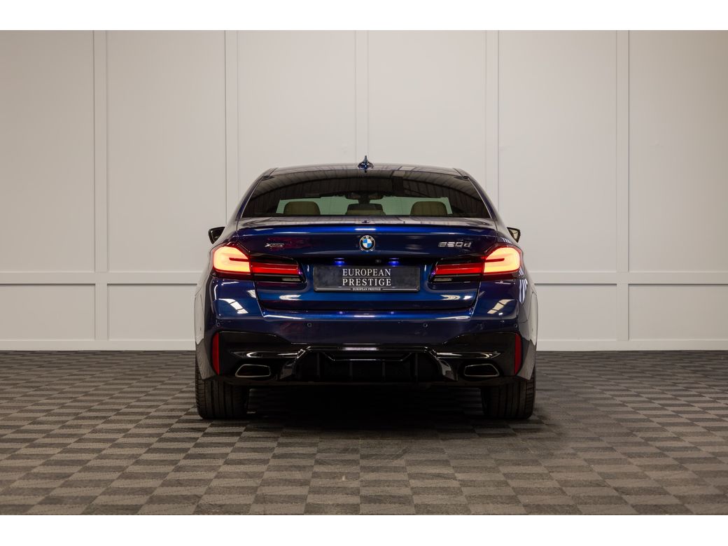 2022 BMW 520