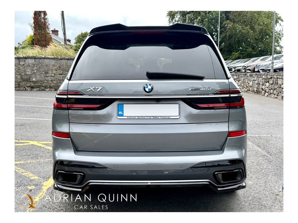 2023 BMW X7