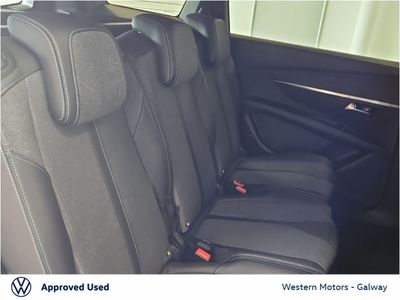 2025 Peugeot 5008