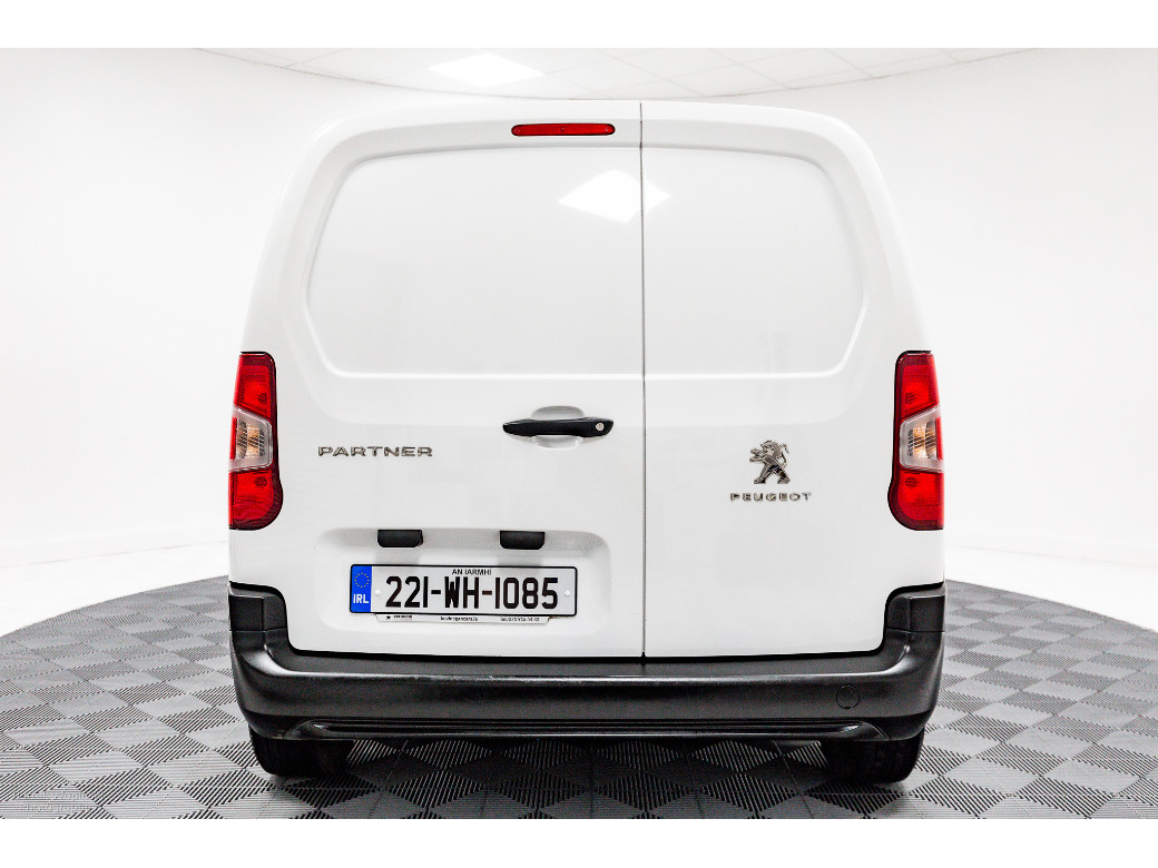 2022 Peugeot Partner