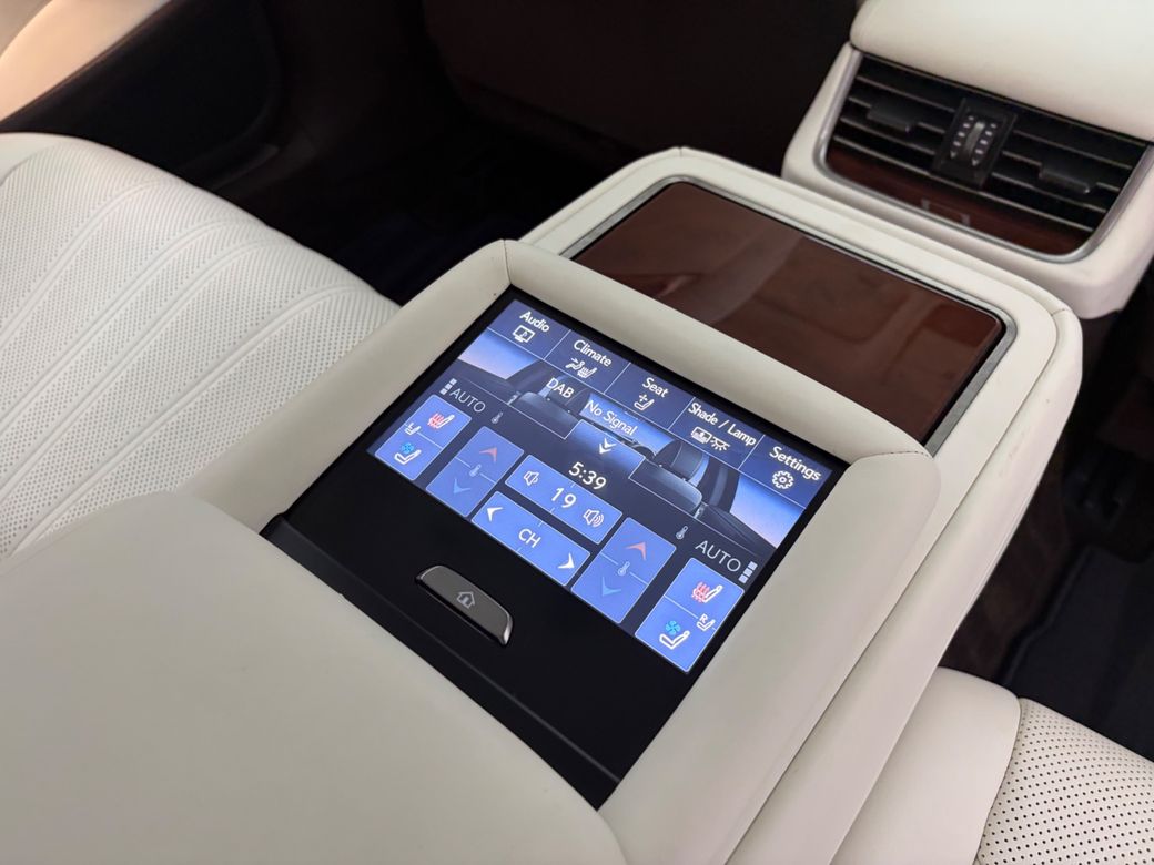2018 Lexus LS