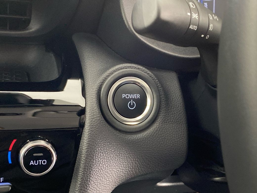 2025 Toyota Yaris Cross