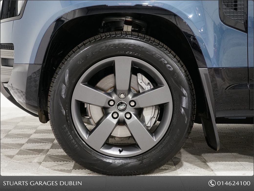 2025 Land Rover Defender