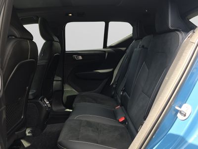 2023 Volvo XC40