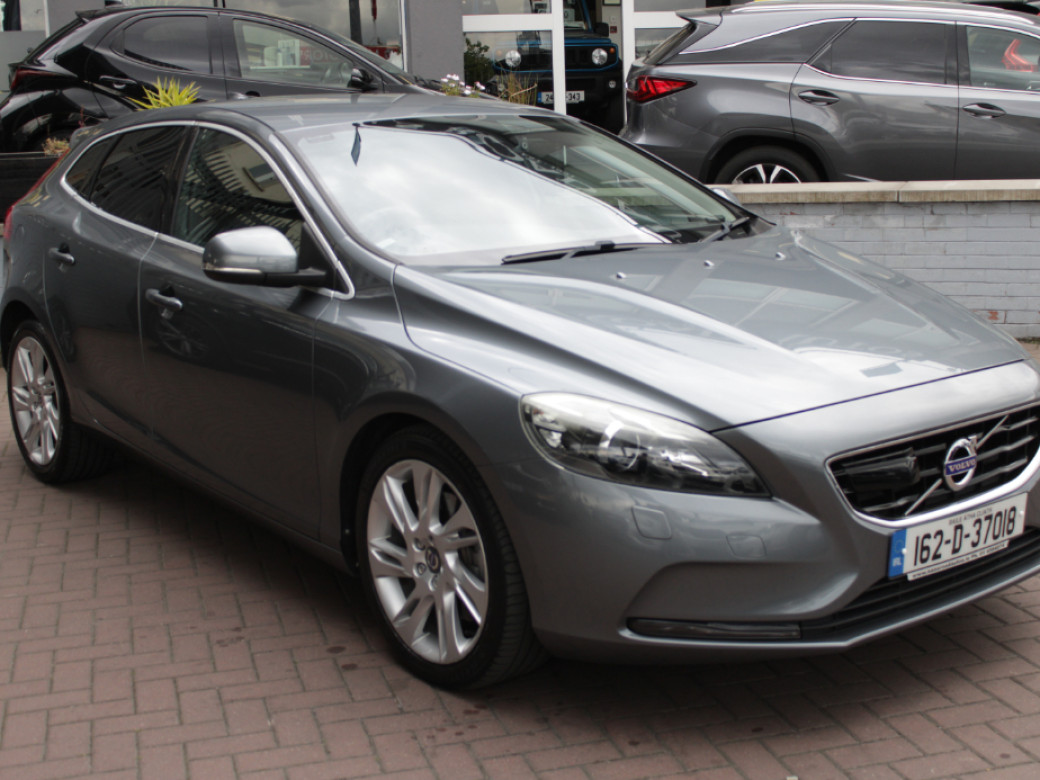 2016 Volvo V40