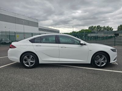 2020 Opel Insignia