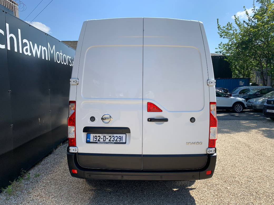 2019 Nissan NV400