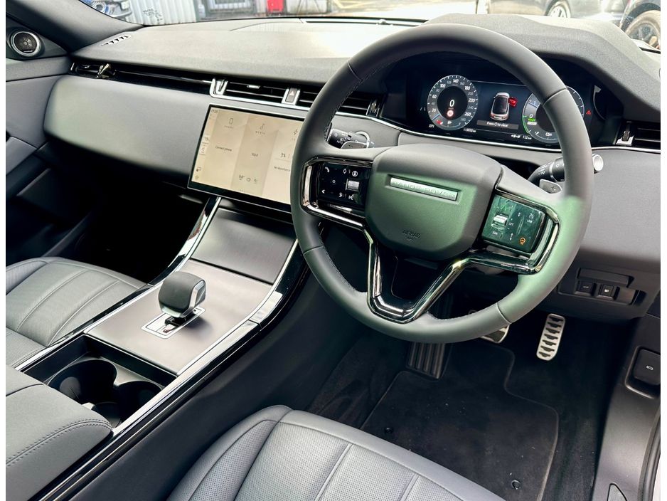 2025 Land Rover Range Rover Evoque