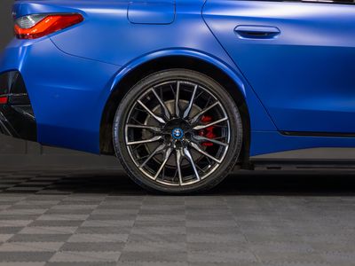 2023 BMW i4