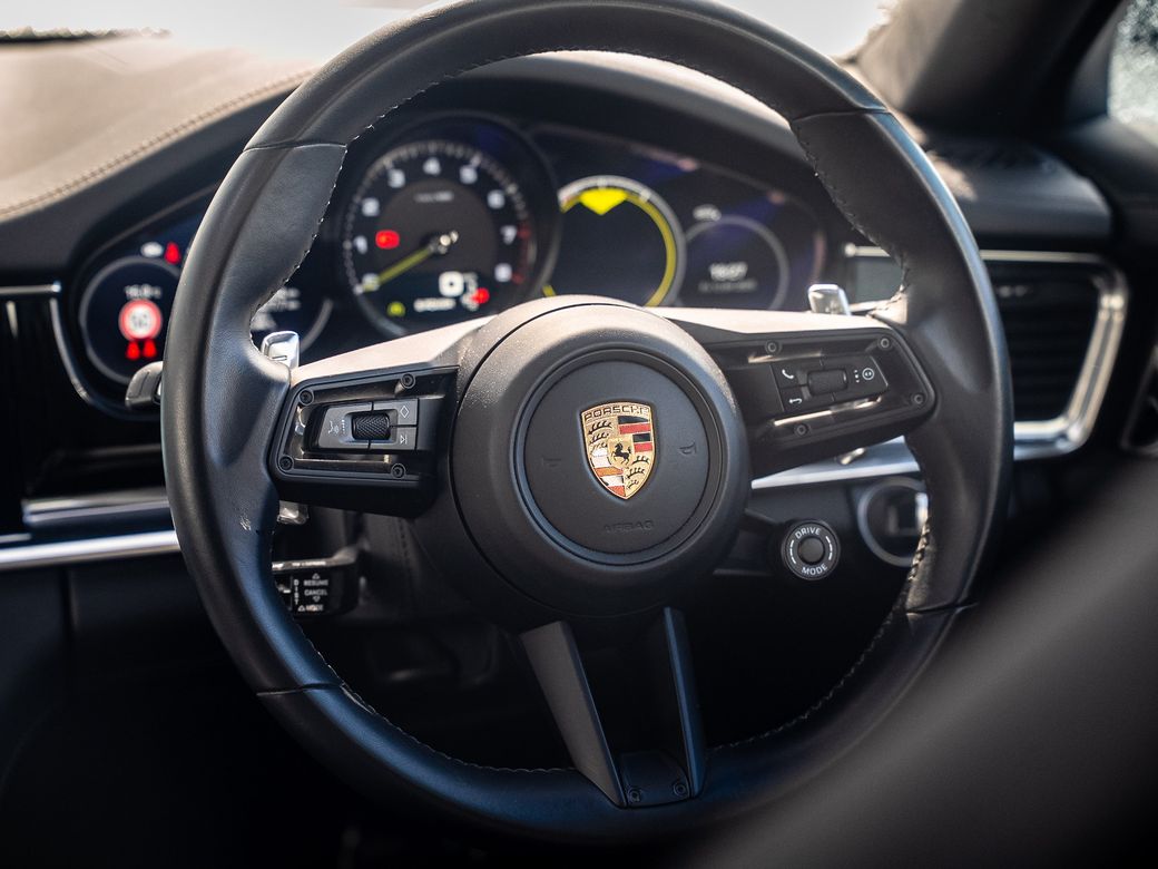 2023 Porsche Panamera