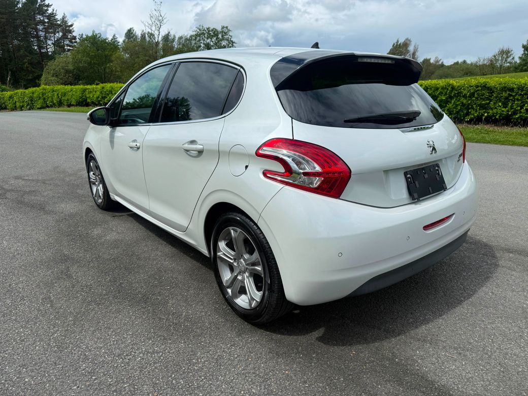 2014 Peugeot 208