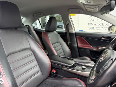 2018 Lexus IS 300h