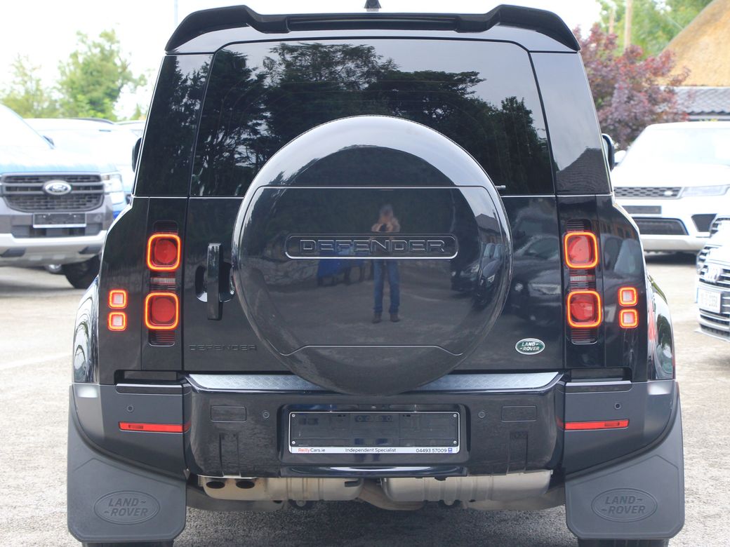 2023 Land Rover Defender