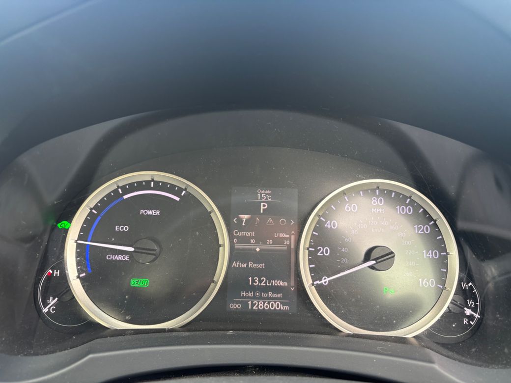 2015 Lexus IS 300h