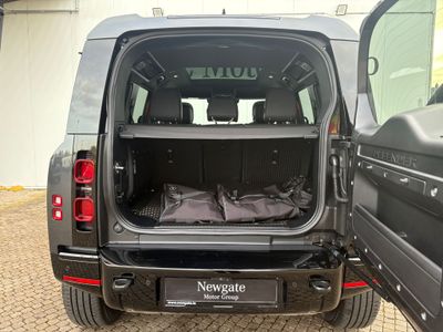 2025 Land Rover Defender 110