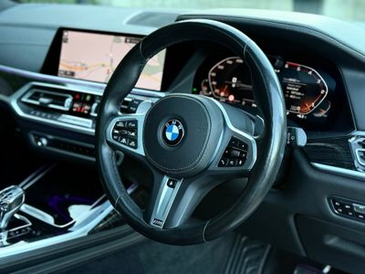 2021 BMW X7