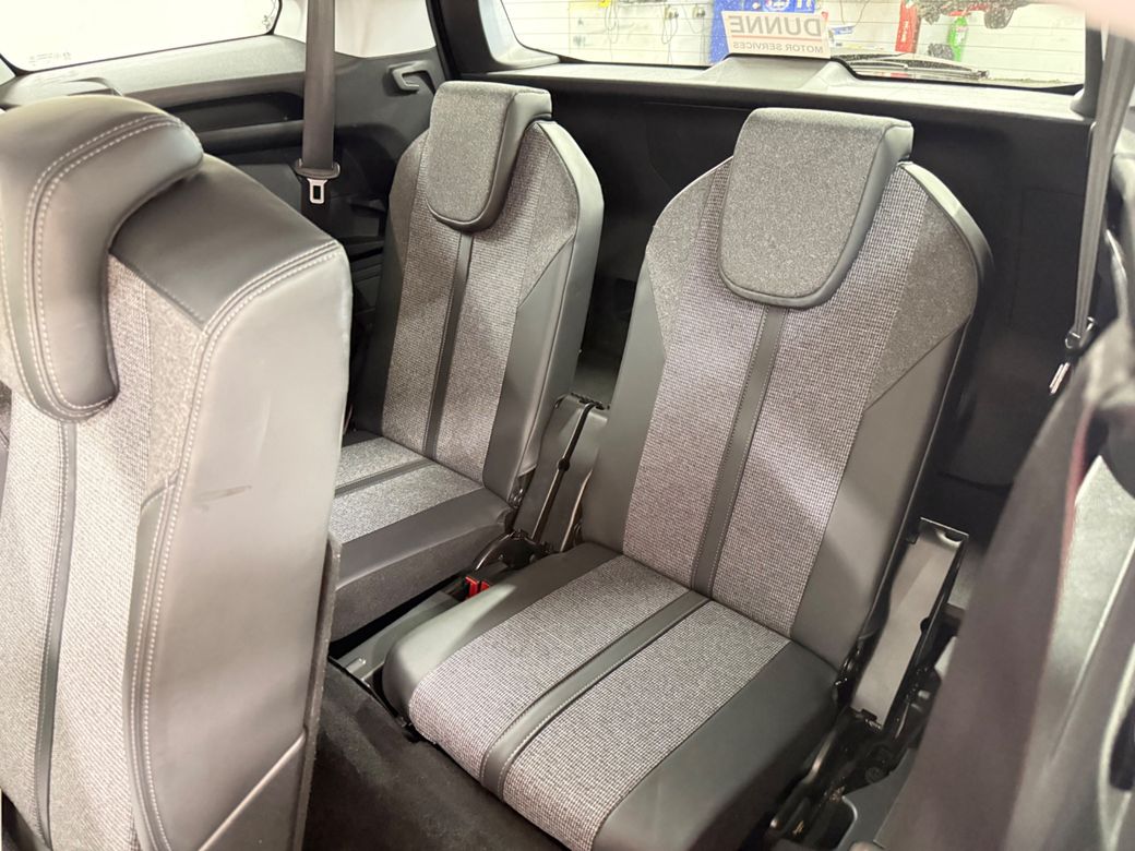 2018 Peugeot 5008