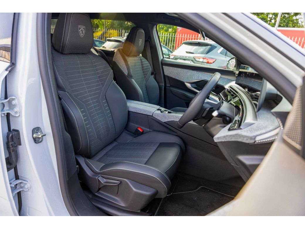 2025 Peugeot 5008