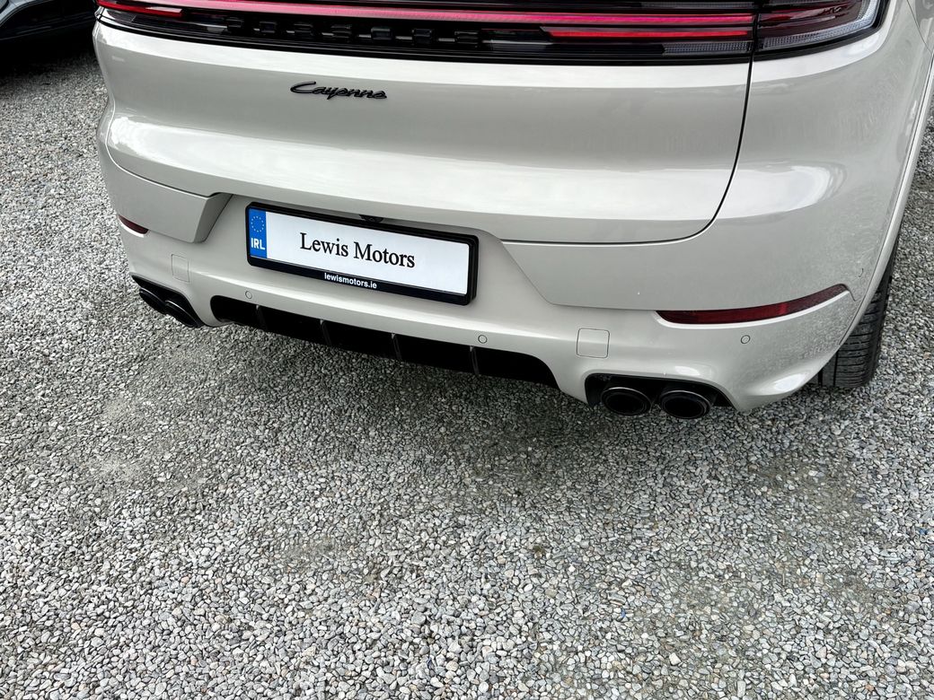 2025 Porsche Cayenne