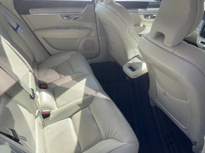 2020 Volvo V90