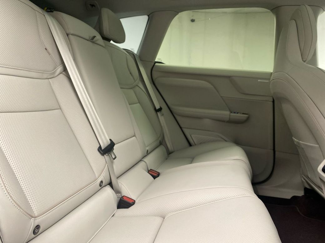 2027 Volvo EX60