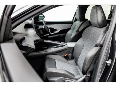 2025 Peugeot 5008