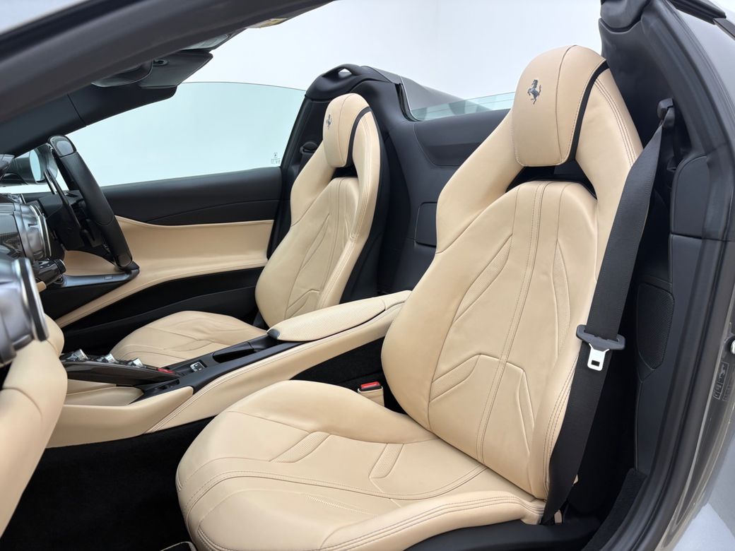 2020 Ferrari 812 GTS