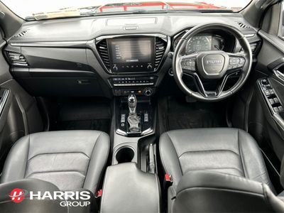 2025 Black Isuzu D-MAX