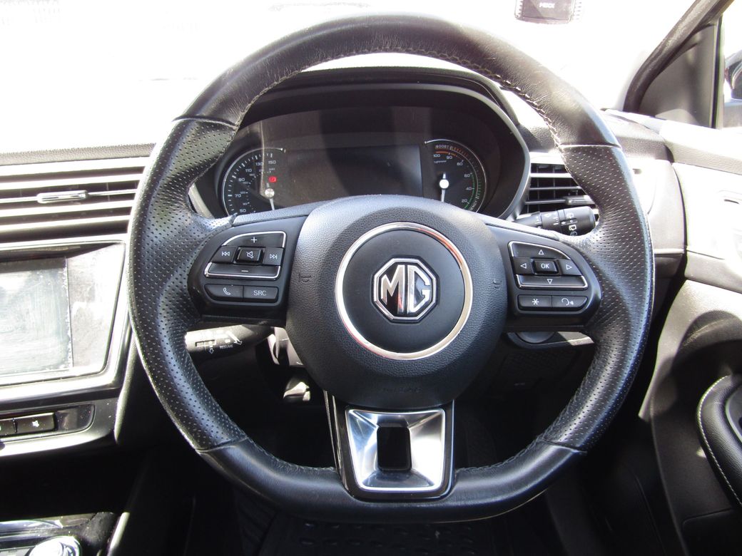 2021 MG 5