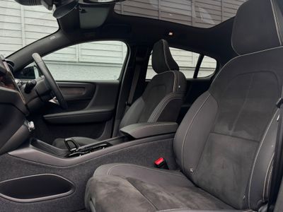 2023 Volvo C40
