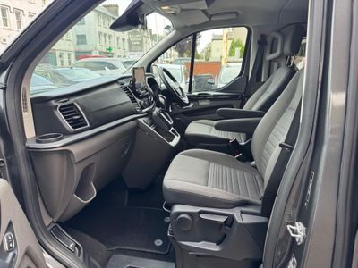 2023 Ford Tourneo