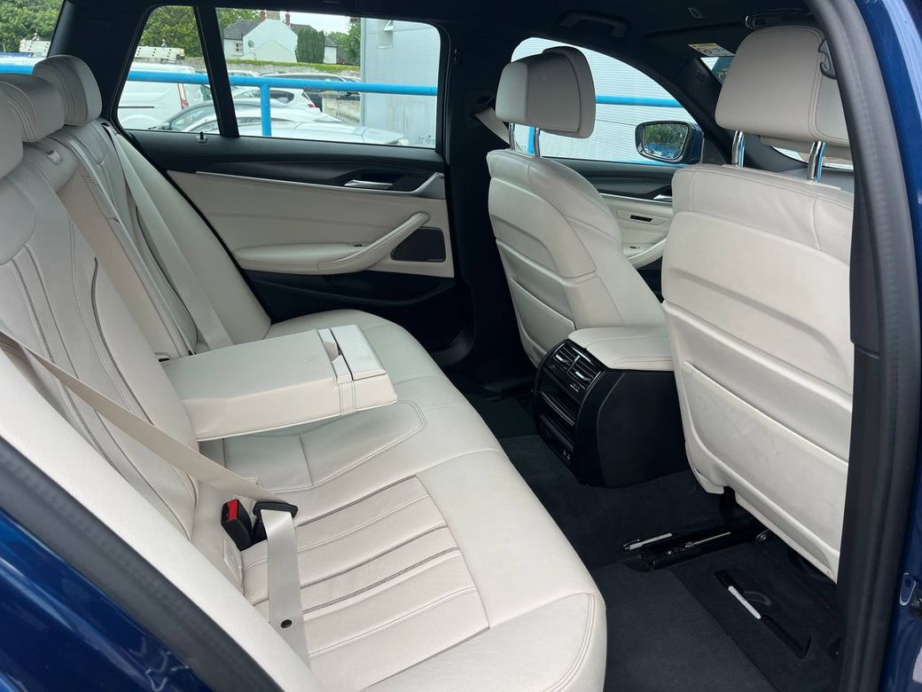 2022 BMW 5 Series