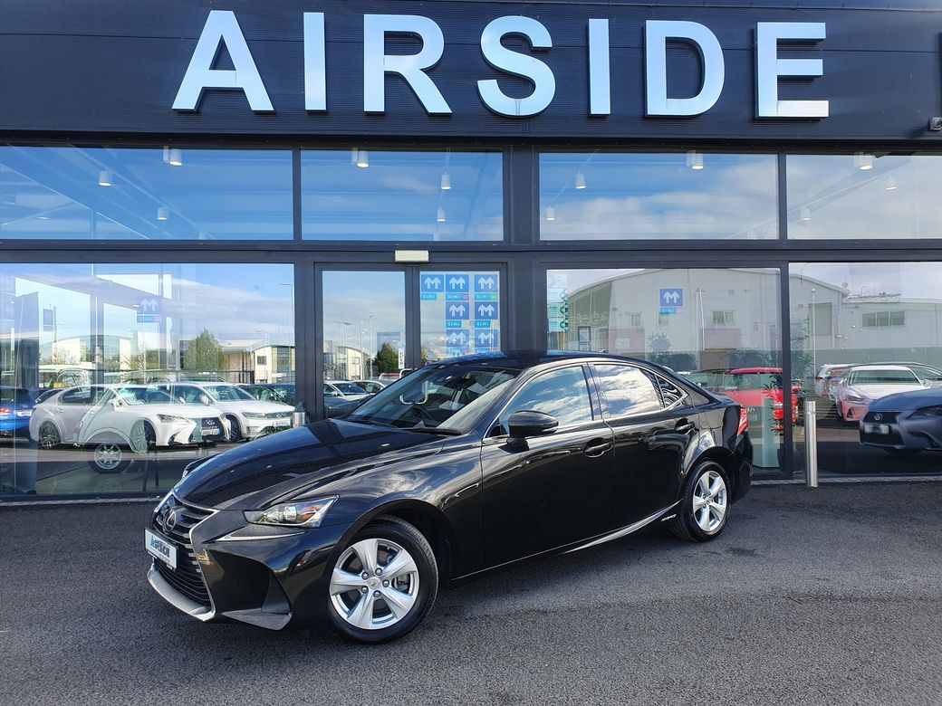 2016 Lexus IS 300h