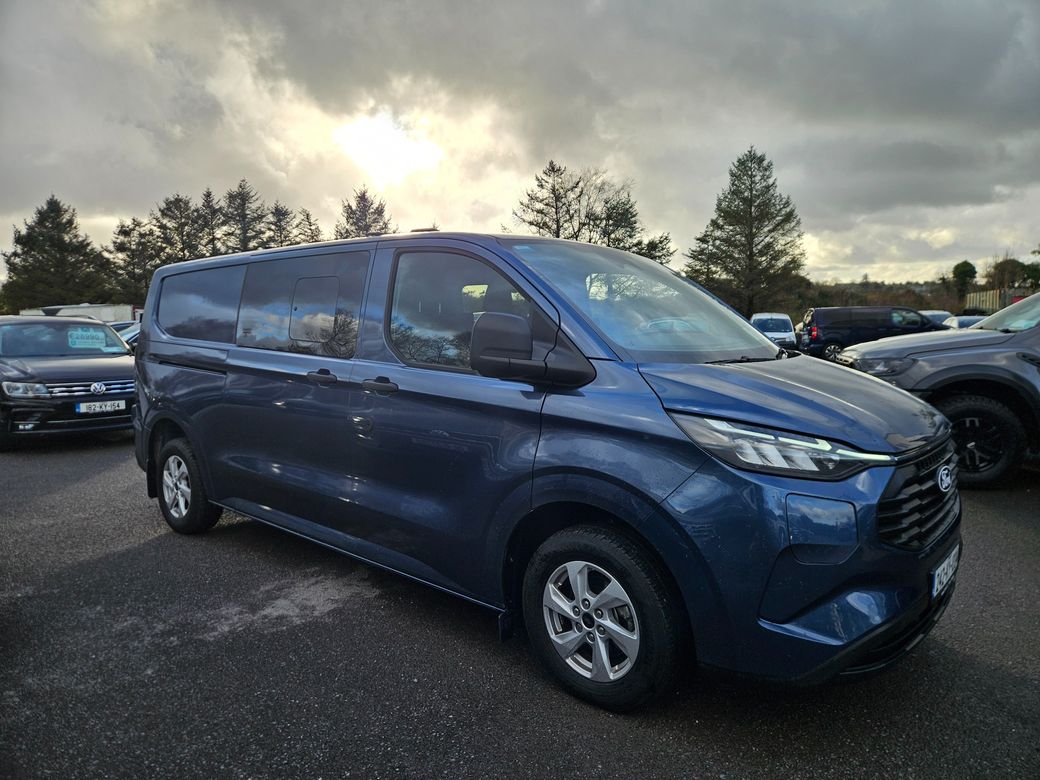 2024 Ford Transit Custom