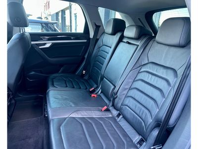 2019 Volkswagen Touareg
