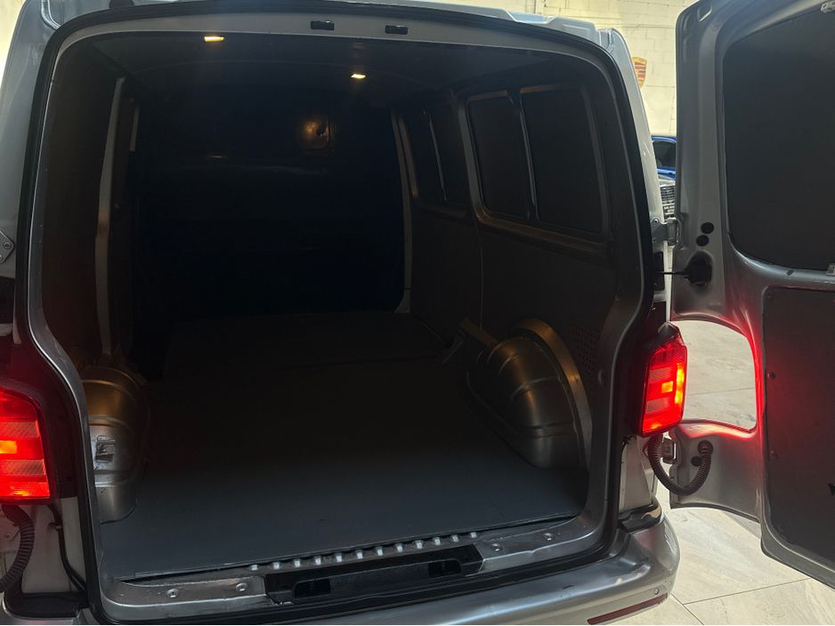 2018 Volkswagen Transporter